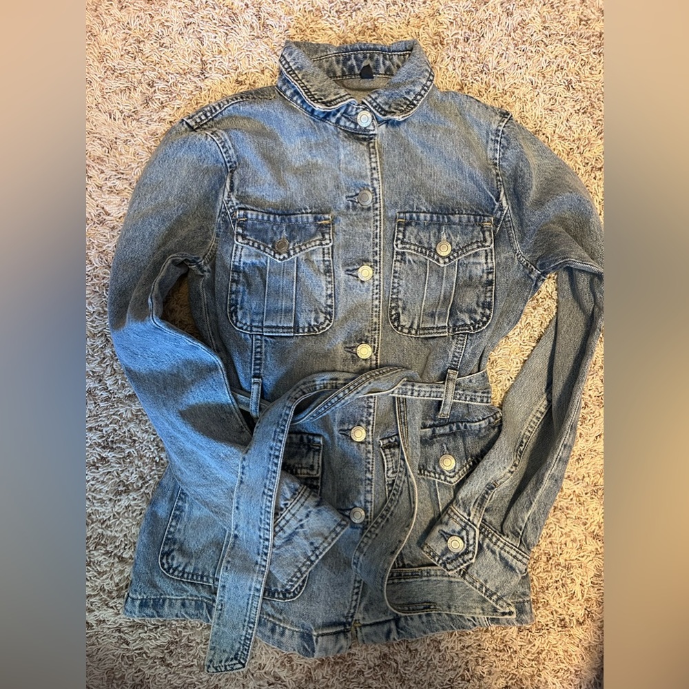 Lauren Ralph Lauren- Belted Denim Blazer in Mojave Blue Wash - Size 0 - Picture 4 of 6